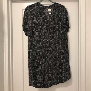 V-neck dress